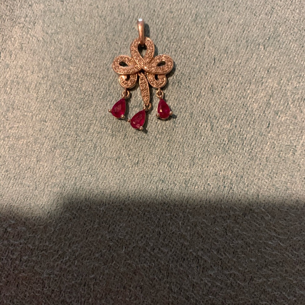 - 14k W Gold diamond/ ruby drops pendant Estate